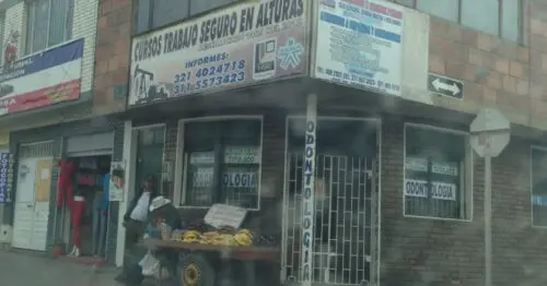 CURSOS TRABAJO SEGURO EN ALTURAS CONSULTINO BOGOTÁ CURSOS TRABAJO SEGURO EN ALTURAS CONSULTINO BOGOTÁ